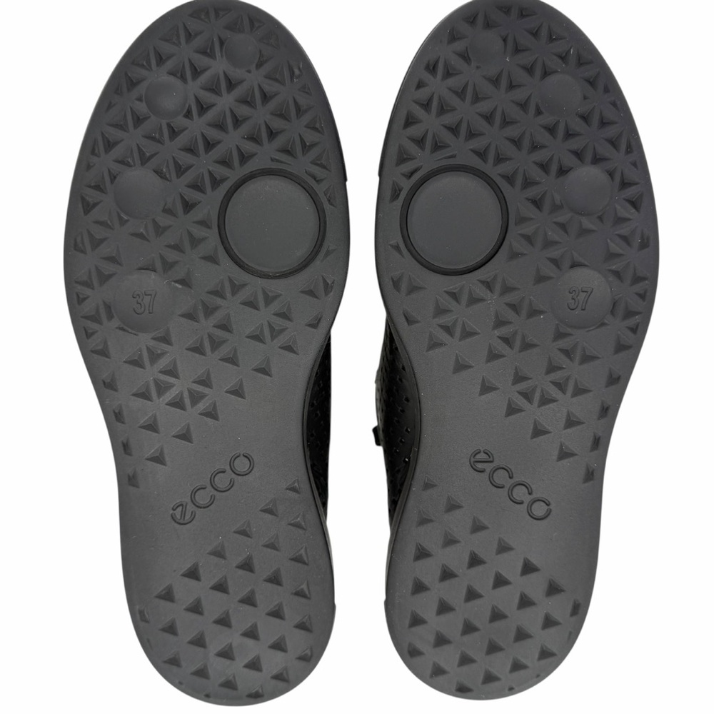 Ecco Street Tray Leather Perforated Black Sneakers - Picture 10 of 16